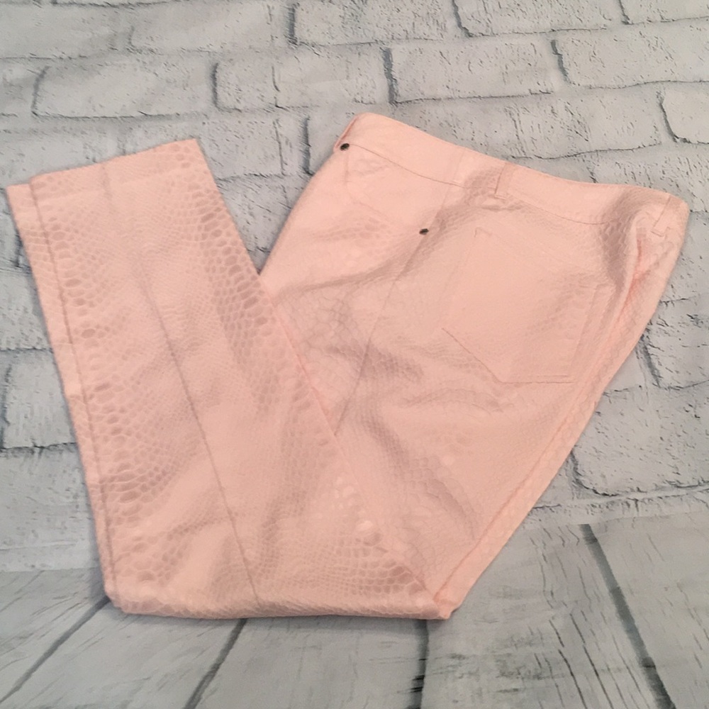Eric Blush reptile texture jeans